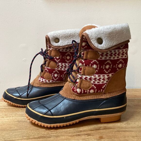 Khombu Maya Cold Weather Duck Boots Red / Navy Size 7M New - Picture 2 of 12